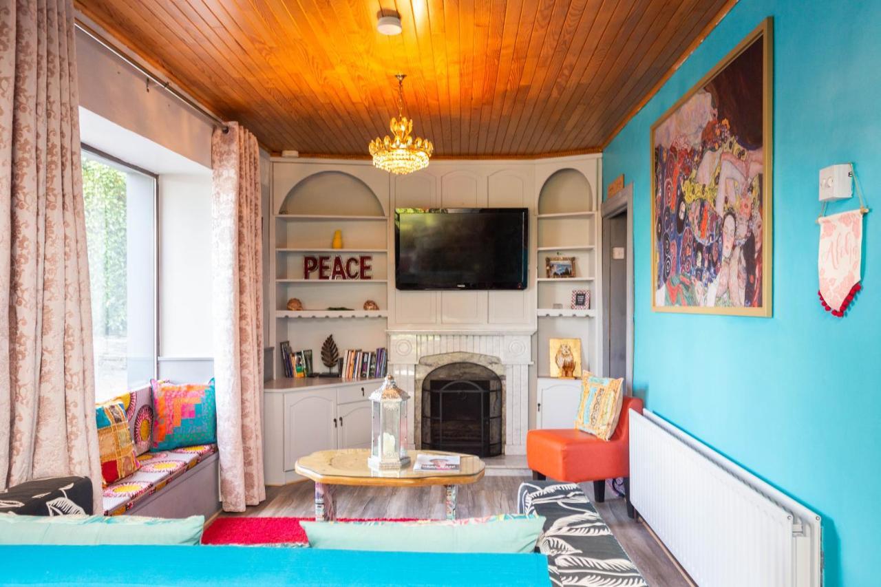 מלון קילורגלין Aloha House מראה חיצוני תמונה
