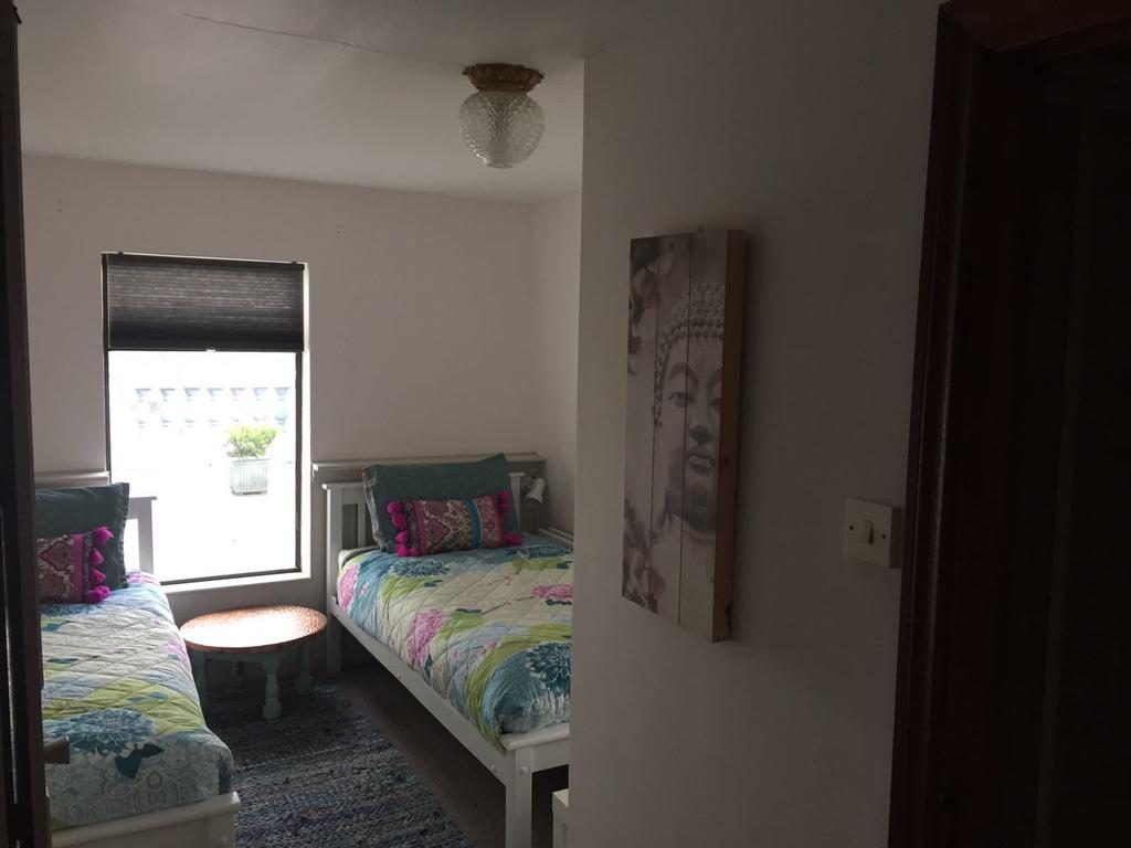 מלון קילורגלין Aloha House מראה חיצוני תמונה